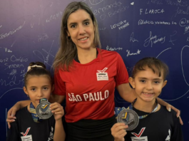 Marília conquistou o topo do pódio no Campeonato Brasileiro de Tênis de Mesa em São Paulo. Antônio Lorenzo Santana garantiu o ouro no Sub-11, enquanto Manuella Tassi levou a prata no Sub-09. O treinador Vinicius Gimenez também brilhou no comando da Seleção Paulista. Confira os detalhes.